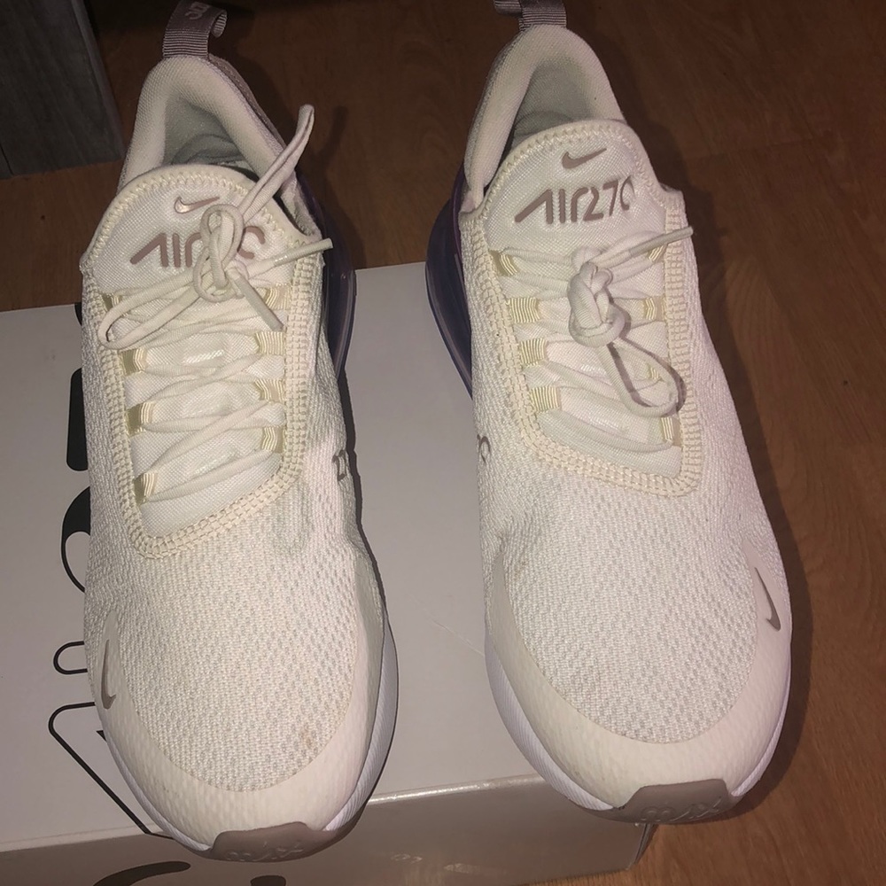 Women’s air max 270